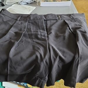 JustFab Black Women's Bermudas